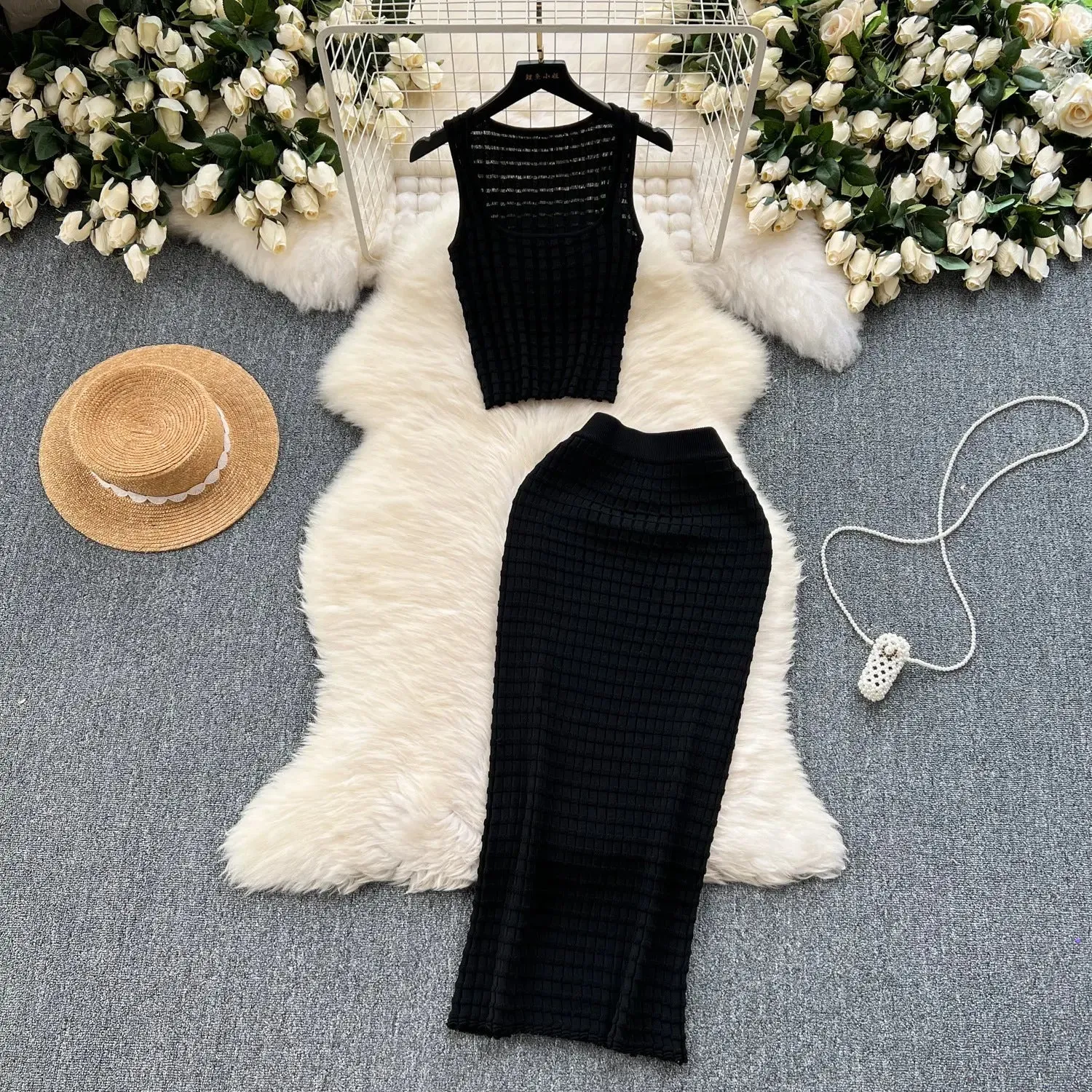 Stretch Short Vest Top & High Waist Skirt Two-piece
