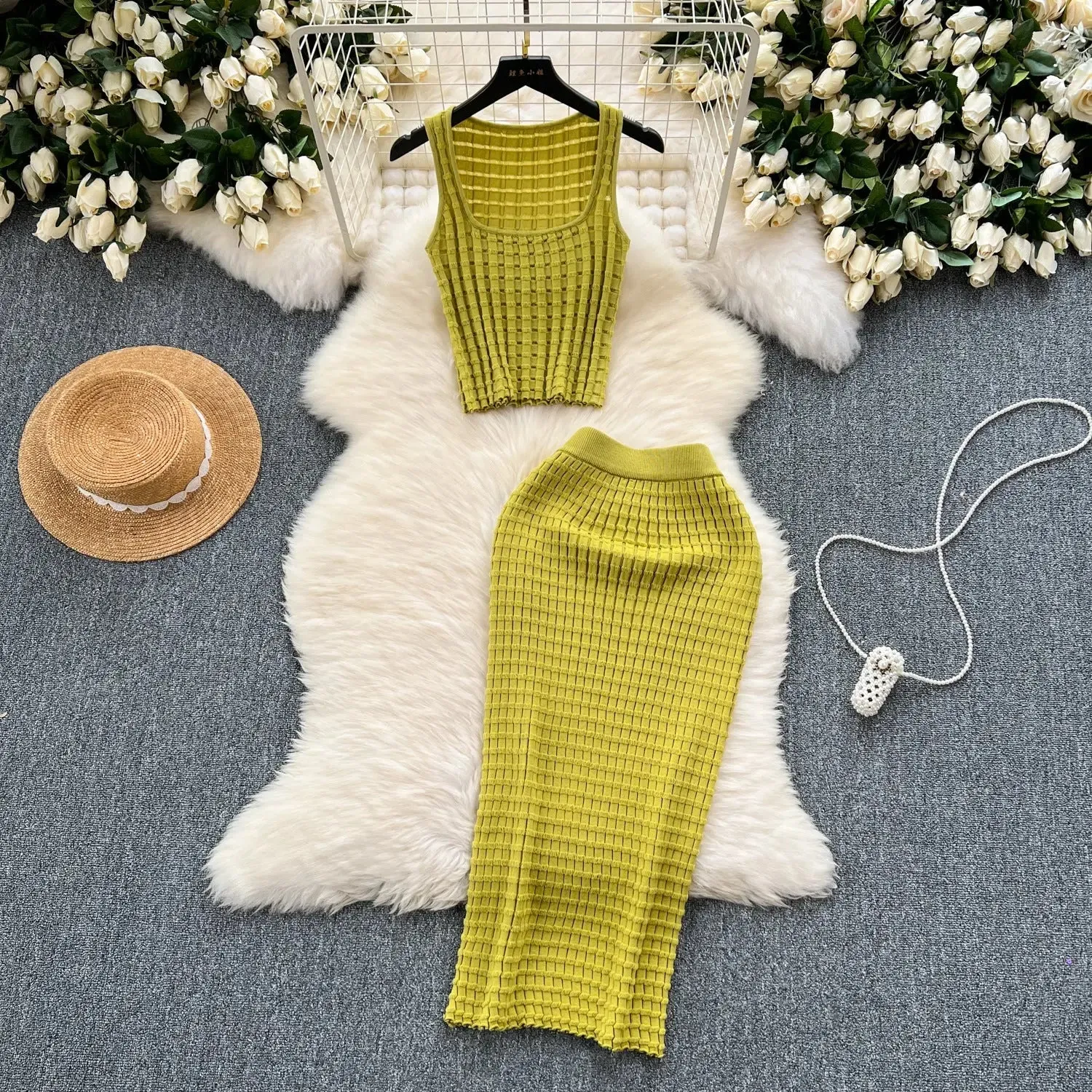 Stretch Short Vest Top & High Waist Skirt Two-piece
