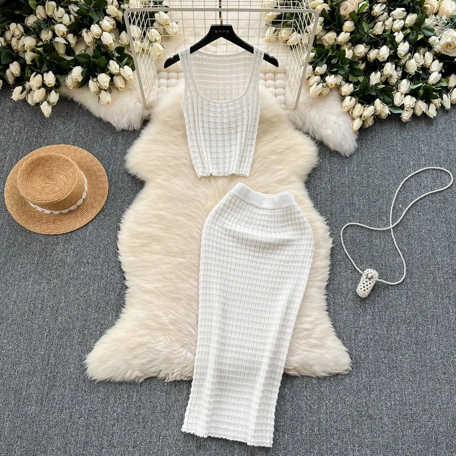 Stretch Short Vest Top & High Waist Skirt Two-piece
